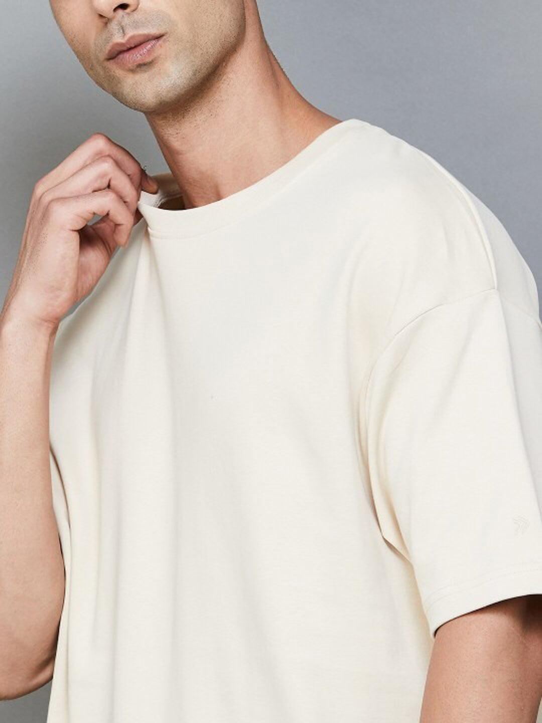 Men's Oversized Cotton T-Shirt | Relaxed Fit Streetwear Tee for Casual Style - Offwhite